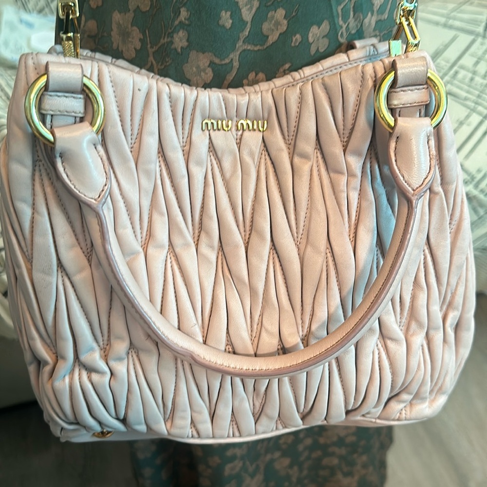 PINK MIU MUI (Preowned)